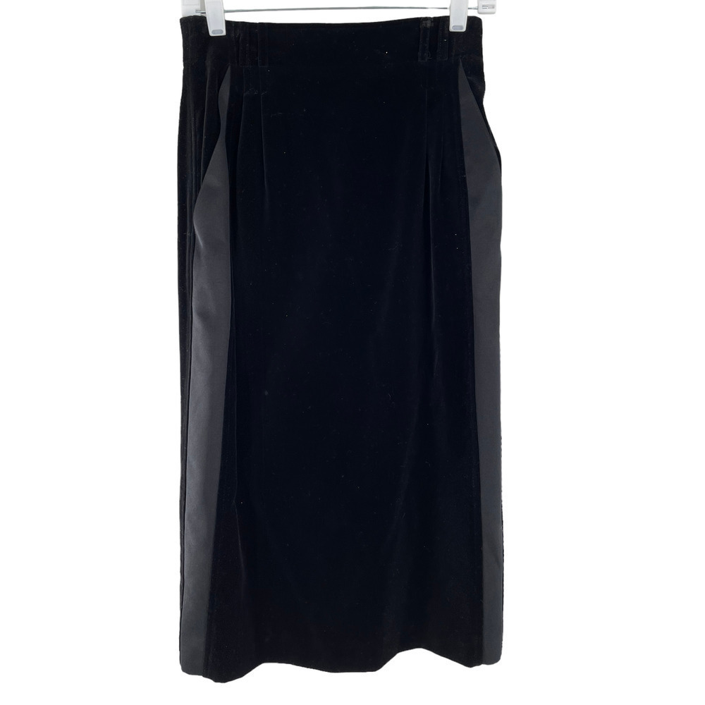 ESCADA BLACK VELVET PENCIL SKIRT SATIN PANELS ON SIDES